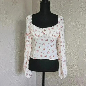 AROUND White pink floral blouse sweetheart neck